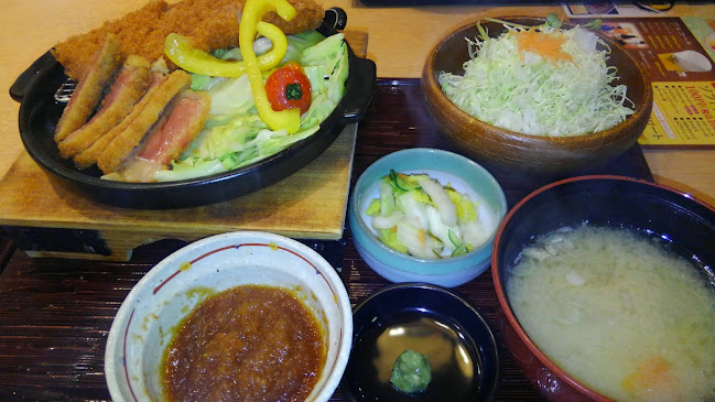 〒343-0832 埼玉県越谷市南町３丁目１０−２４