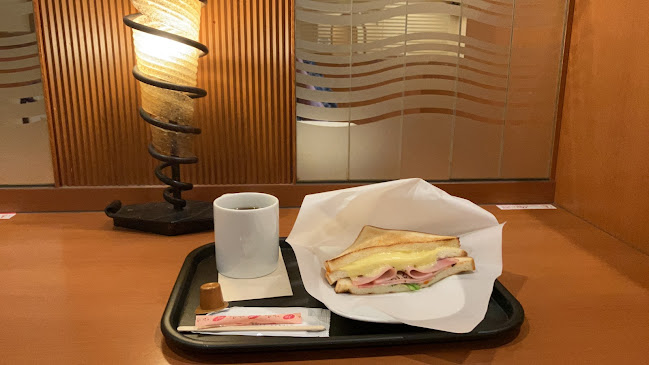 Comentarii opinii despre カフェ・ベローチェ 鴨居店