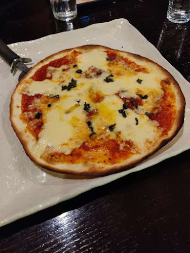 自家製生パスタ専門店 スパ１世 - 飲食業