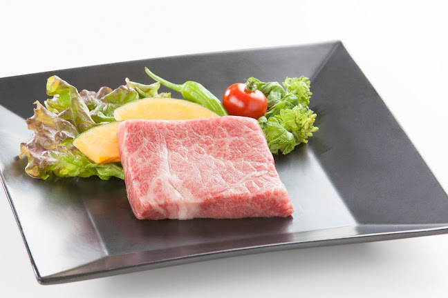 〒010-0001 秋田県秋田市中通１丁目３−５