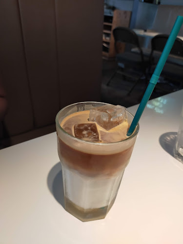 Comentarii opinii despre Garment District by Bedford Cafe