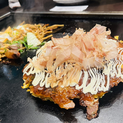 Opinii despre お好み焼 狸狸亭（ぽんぽこてい）上六店 în 大阪市 - 飲食業