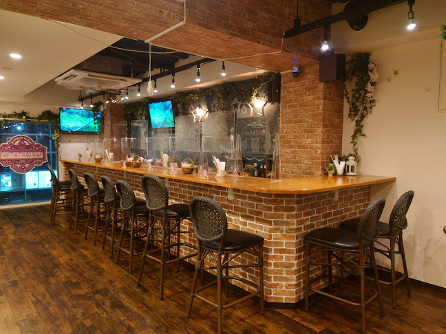 コンセプトカフェ スターリーフォレスト - 飲食業