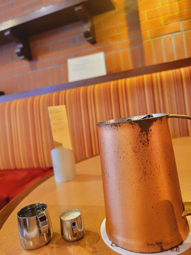 珈琲専門店アミー - 飲食業