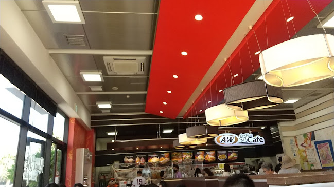 Comentarii opinii despre A&W イーアス沖縄豊崎店