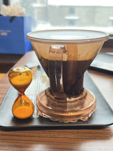 〒047-0031 北海道小樽市色内１丁目２−１７ 小樽ステンドグラス美術館 2F