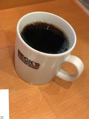 〒220-0011 神奈川県横浜市西区高島２丁目１６−１