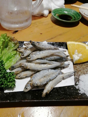 〒780-0841 高知県高知市帯屋町１丁目１０−７