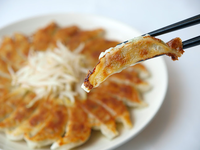 Comentarii opinii despre お持ち帰り専門店 餃子の村長