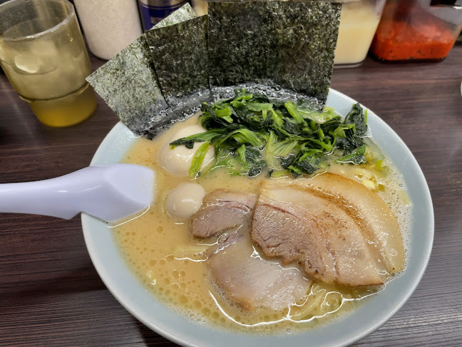 横浜家系ラーメン厚木インター魂心家