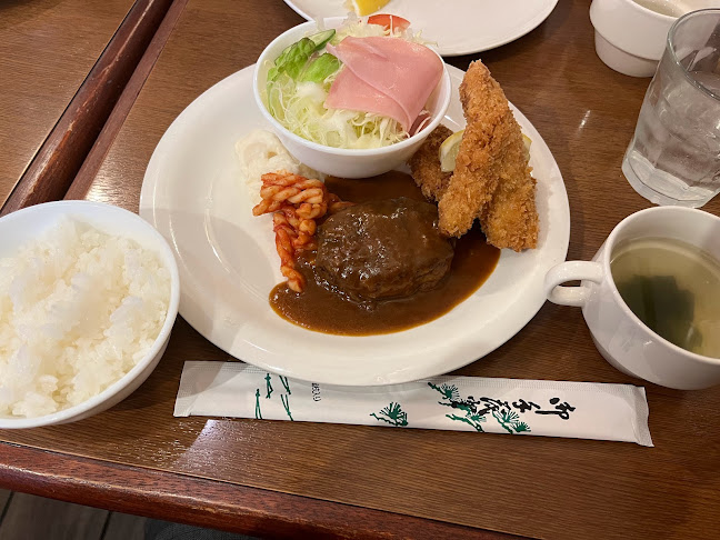 Opinii despre アンティーク în 大阪市 - 飲食業