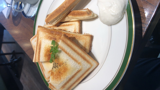 〒810-0022 福岡県福岡市中央区薬院２丁目１４−２６