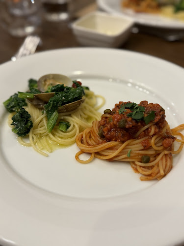 トラットリア・アルベロ - 飲食業