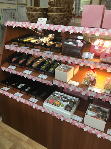 〒943-0823 新潟県上越市高土町２丁目１０−１０