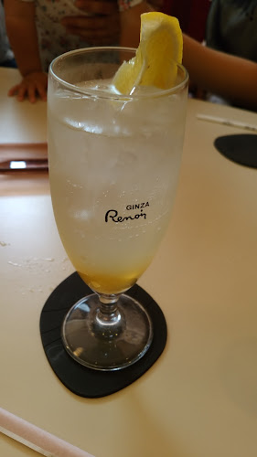 Comentarii opinii despre カフェ ルノアール 横浜元町店