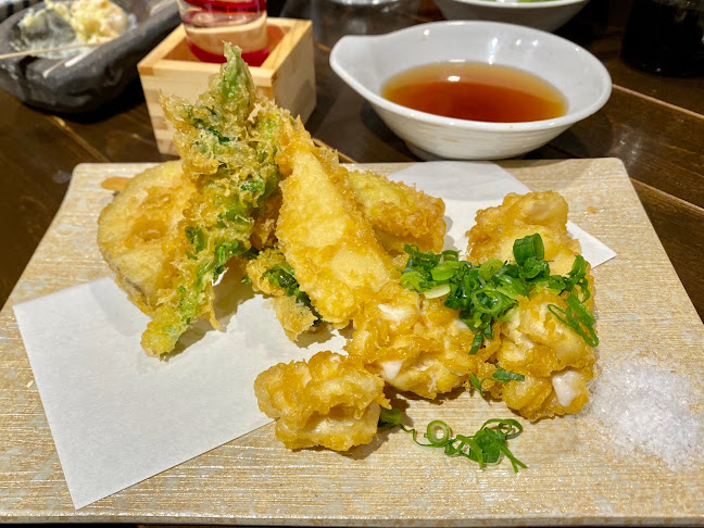 Comentarii opinii despre 魚盛り 魚っと（とっと） 姫路お溝筋店