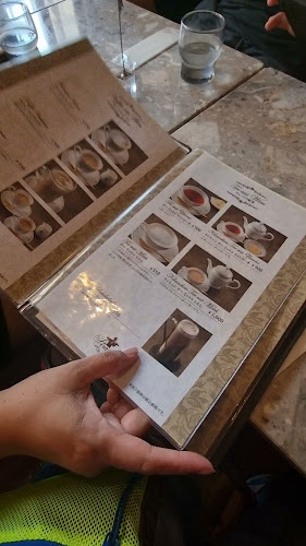 ウィーン菓子 シュトラウス - 飲食業