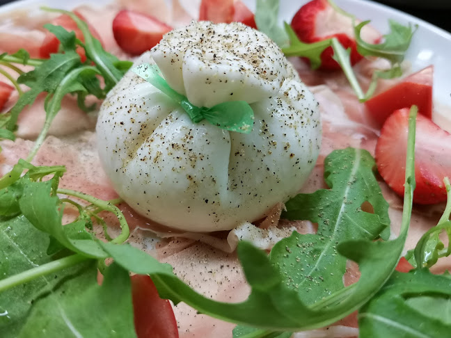 〒792-0824 愛媛県新居浜市上泉町８−５ 5F 創作地区