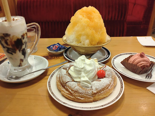 Opinii despre コメダ珈琲店 名東山の手店 în 名古屋市 - 飲食業