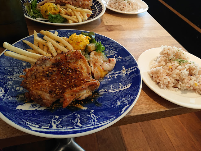 Comentarii opinii despre Cafe Dining Lounge THE PARK