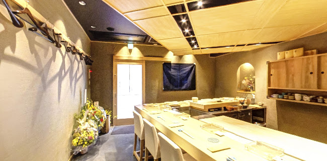 鮨まつやま - 飲食業