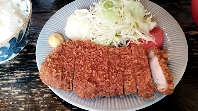 〒181-0013 東京都三鷹市下連雀２丁目２３−１５