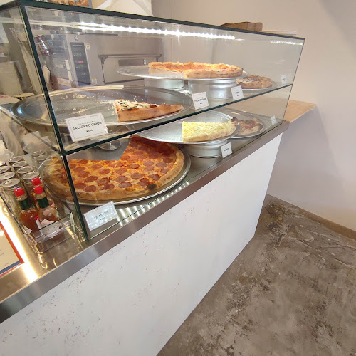 #NO NAME PIZZA - 八王子市