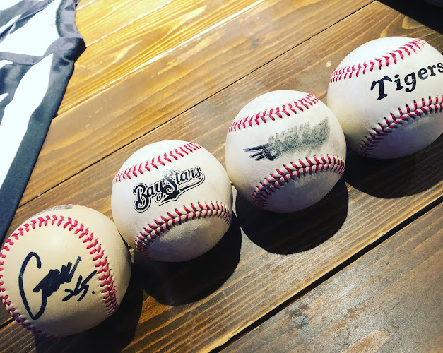 Comentarii opinii despre スポーツバー ファントム