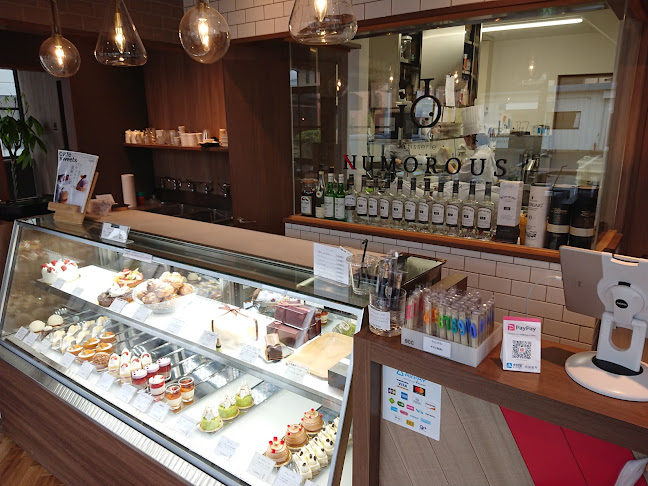 Comentarii opinii despre ニューモラス