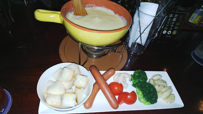 〒850-0832 長崎県長崎市油屋町２−２