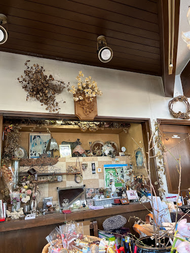 愛都梨絵（アトリエ）