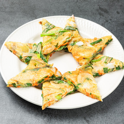 〒466-0055 愛知県名古屋市昭和区滝子通１丁目12−２４