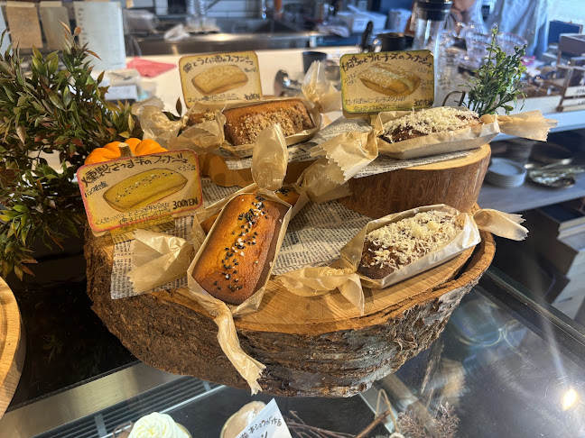 ドットカフェ - 飲食業