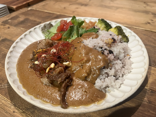 CURRY BAR CAFE 三月の水 - 千代田区