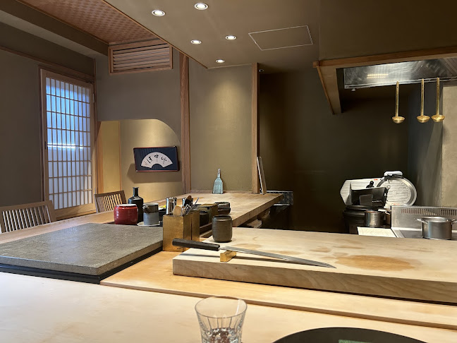 霜止出苗 (しもやみてなえいずる)