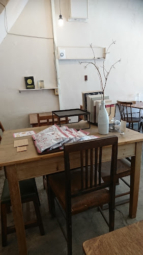 cafe Tomiyama - 飲食業