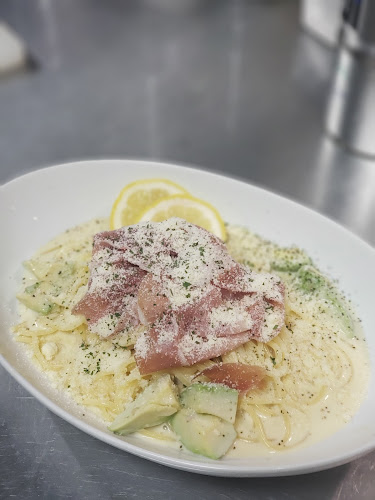 Opinii despre 秋葉原ダイニング ラフィーネ în 千代田区 - 飲食業