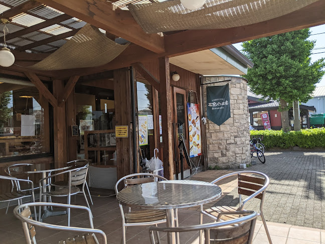 Opinii despre 石窯パン工房サンメリー朝霞店 în 朝霞市 - 飲食業