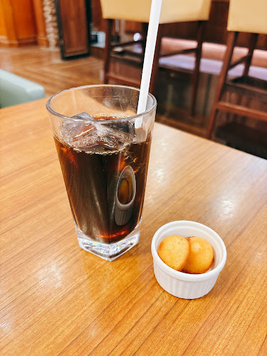 Opinii despre メゾンカイザー 伊勢丹立川店 în 立川市 - 飲食業