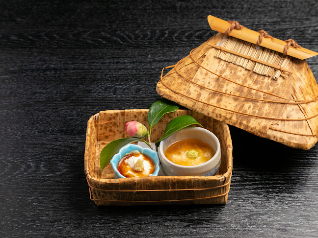 京ゆば処静家 二条城店 - 京都市