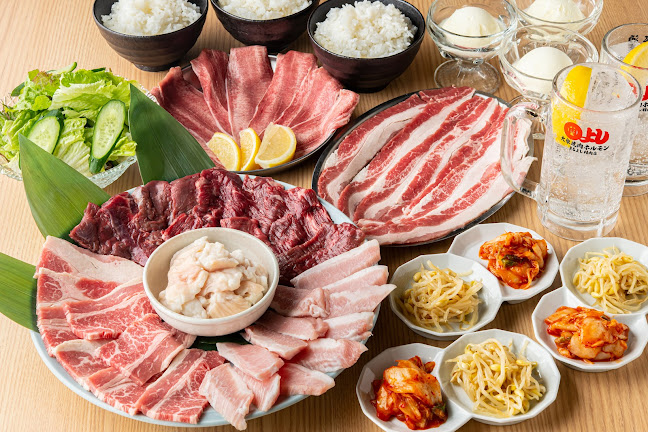 焼肉ホルモンまるよし精肉店 天六店 - 飲食業