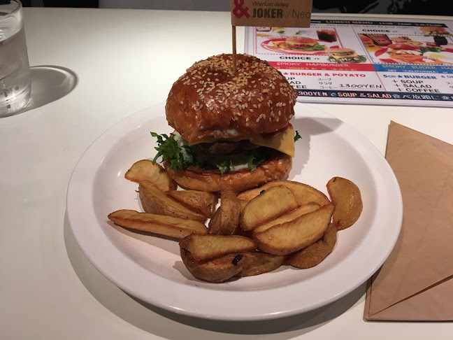 〒530-0002 大阪府大阪市北区曾根崎新地１丁目５−８ 5F