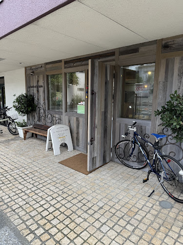 Comentarii opinii despre ラフォレ・エ・ラ・ターブル