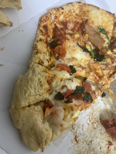 Comentarii opinii despre ドミノ・ピザ長居4丁目店