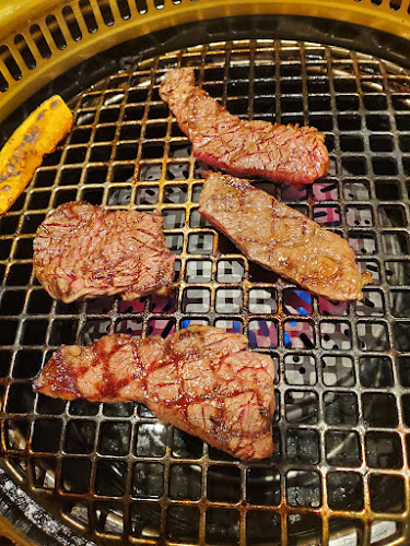 黒毛和牛 焼肉 龍 - 飲食業