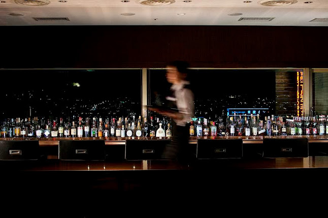 ソルプレーサ - 飲食業