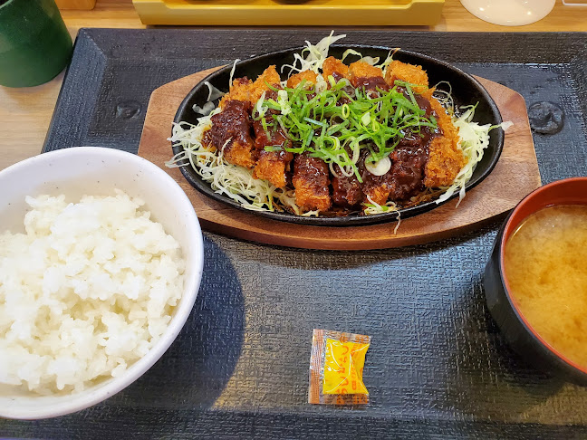 からあげ専門店 からしげ 鳴子店 - 飲食業