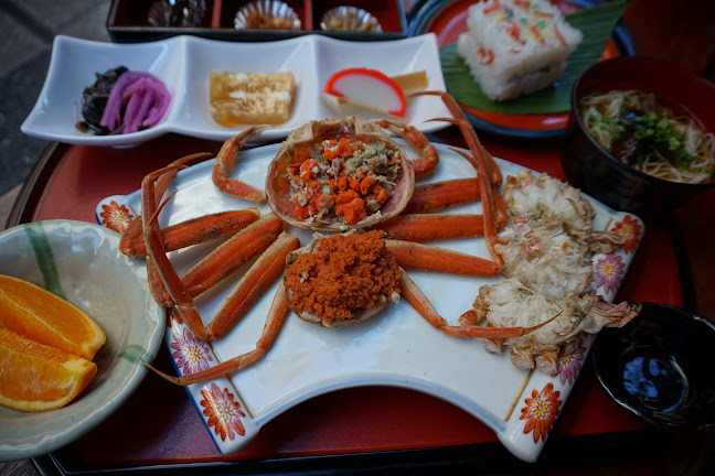 〒920-0831 石川県金沢市東山１丁目１５−６