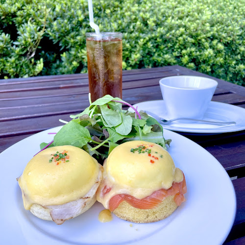 サラベス 東京店 - 飲食業