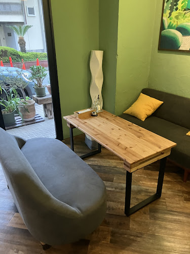 cafe bar WIRED 塚口店 - 飲食業